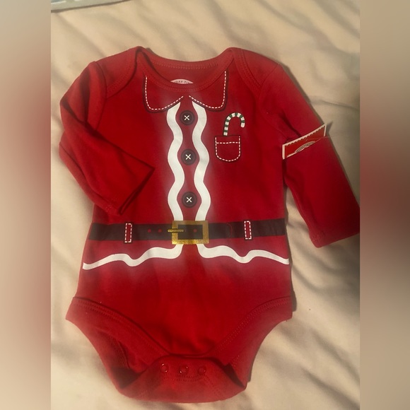 NWT Set of two unisex baby Christmas onesies in size 0-3 months - Picture 2 of 6